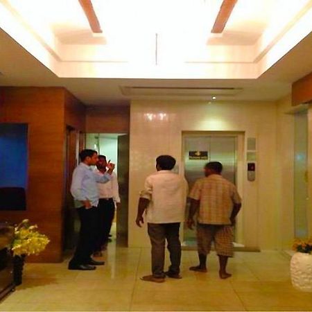 Hotel Srivatsa Kakinada Luaran gambar