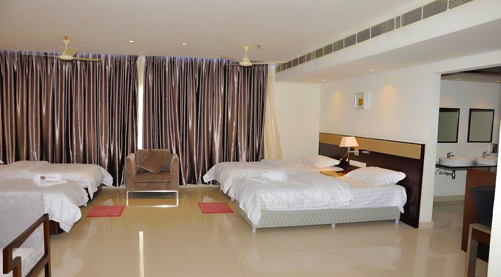 Hotel Srivatsa Kakinada Luaran gambar