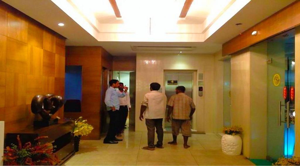 Hotel Srivatsa Kakinada Luaran gambar